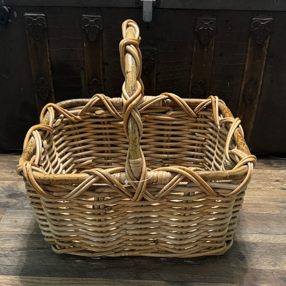 Woven Rattan Basket - Natural Brown